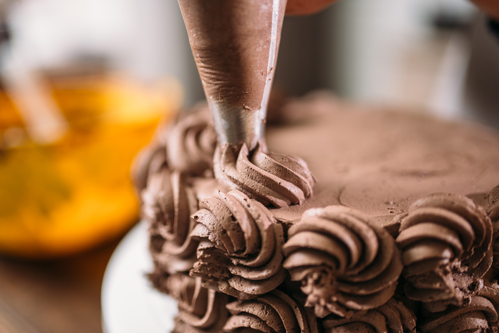 Comment réaliser facilement de jolies décorations en chocolat - [les]  Gourmantissimes